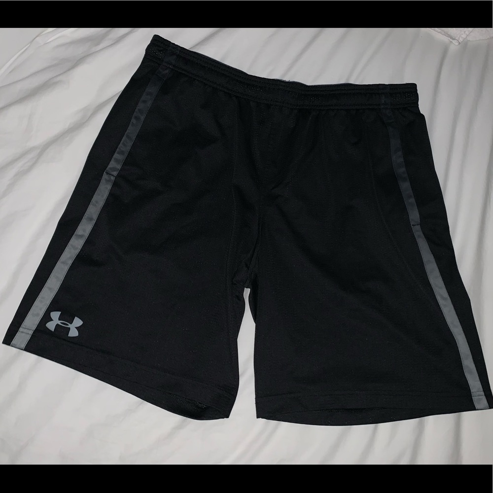 Under Armour men’s athletic shorts size XL